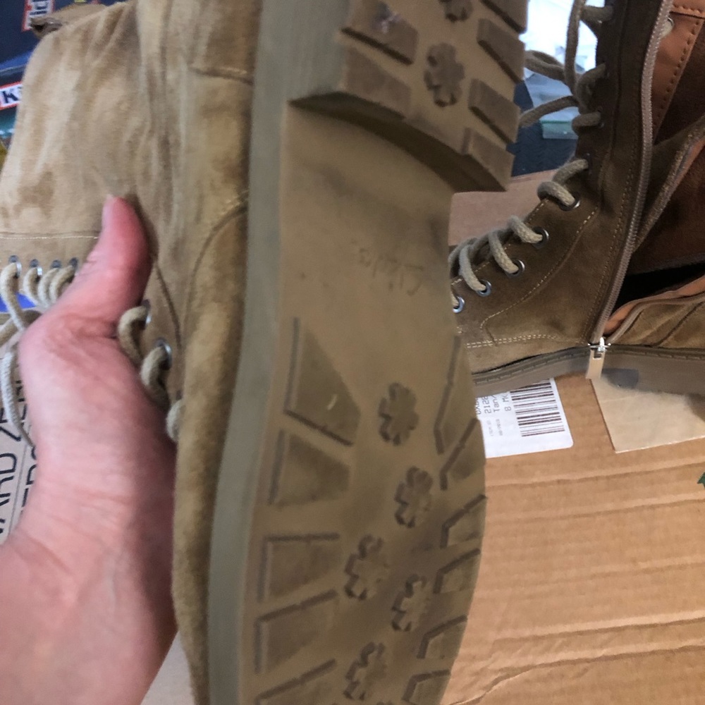 Clarke’s boots - Picture 4 of 4